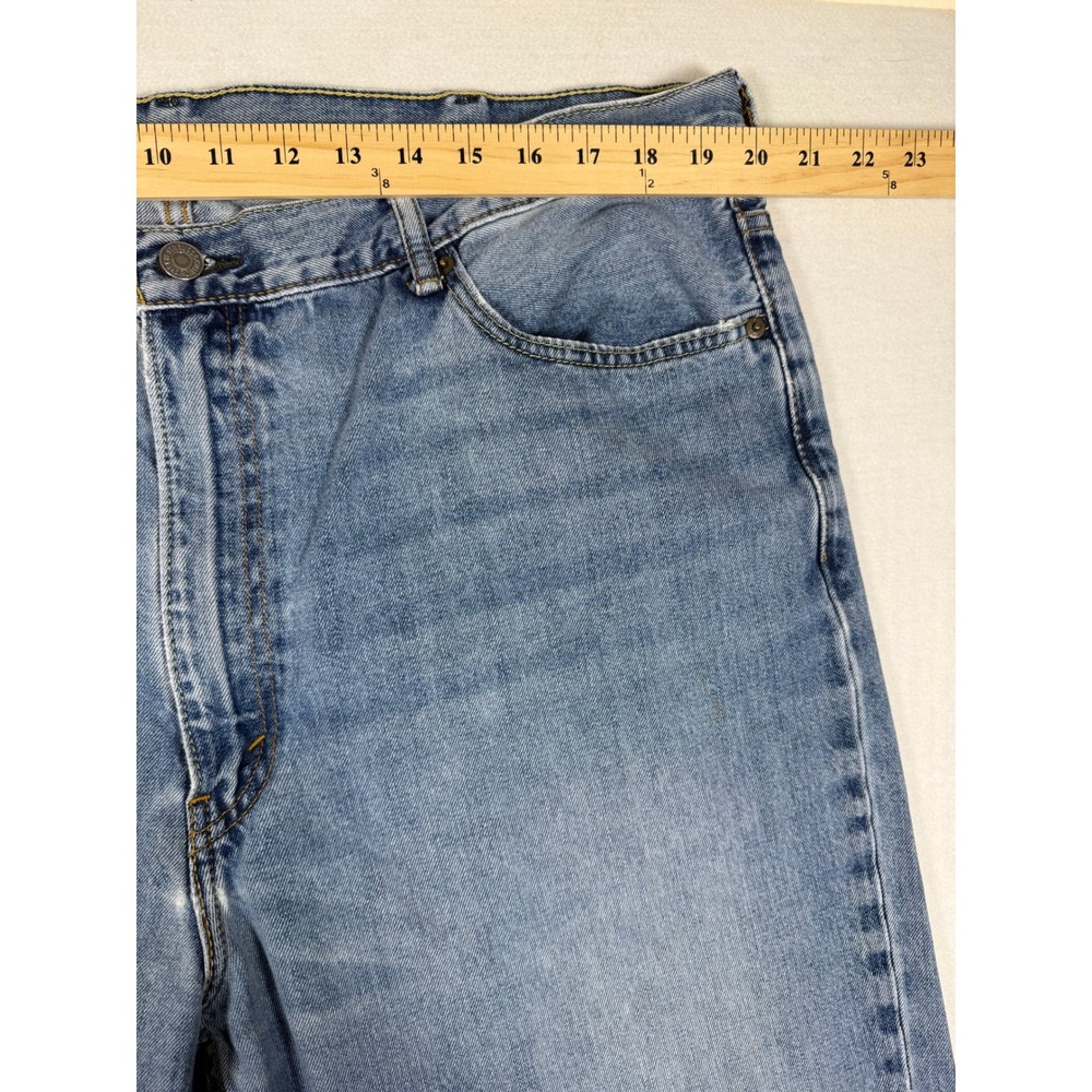 Levis 550 Relaxed Fit Tapered Leg Light Wash Blue Denim Jeans Mens 42x32 - Picture 9 of 12